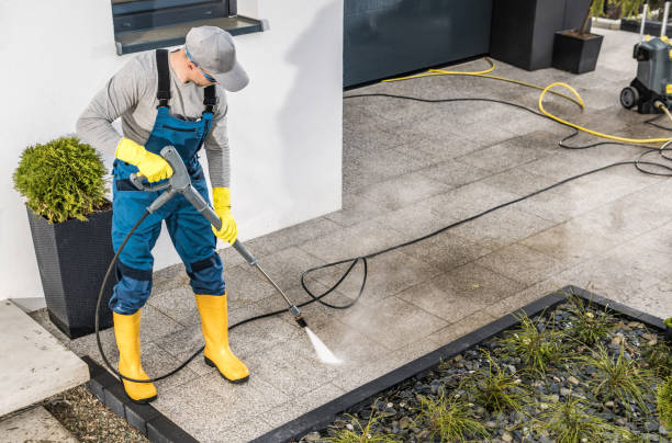 Why Choose Our Certified Pressure Washing Experts for Your Project Needs in Crandon, WI?